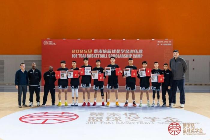 成年人如何在业余时间练习篮球接球技巧?_1